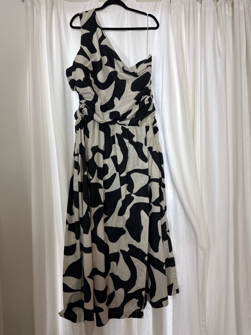 Abercrombie One Shoulder Black White Dress With Waist Cutout - Picture 4 of 7